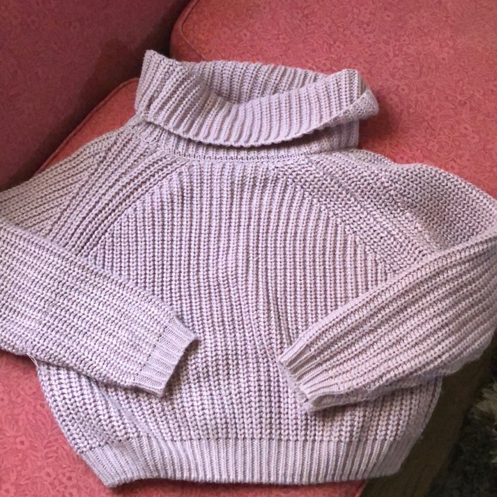 Cropped sweat with neck wrap